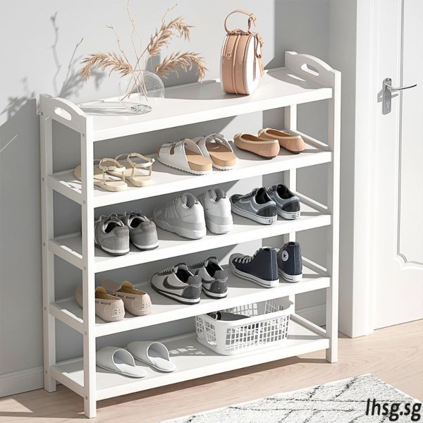 Keep the main entrance free of clutter
