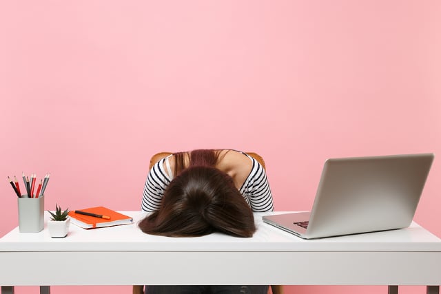 5 Simple Feng Shui Cures to Fix Career Stagnation Fast